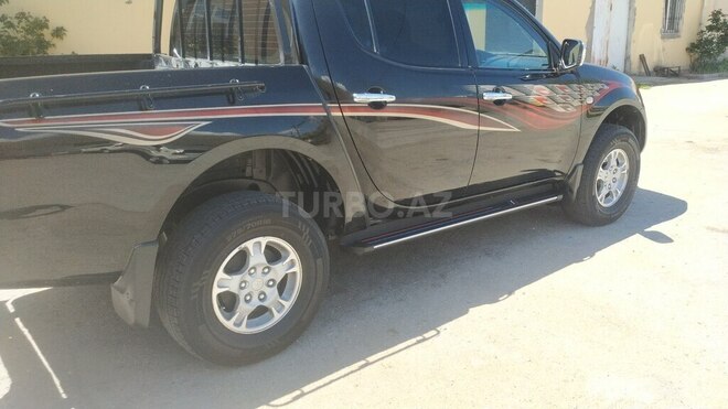 Mitsubishi L200 2012, 186,900 km - 2.5 l - Bakı