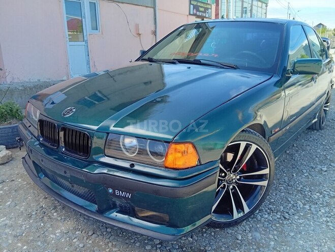 BMW 320 1996, 275,000 km - 1.8 l - Sumqayıt