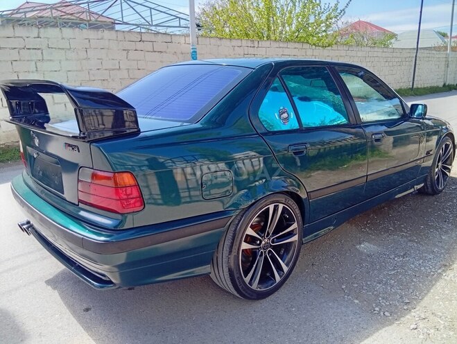 BMW 320 1996, 275,000 km - 1.8 l - Sumqayıt