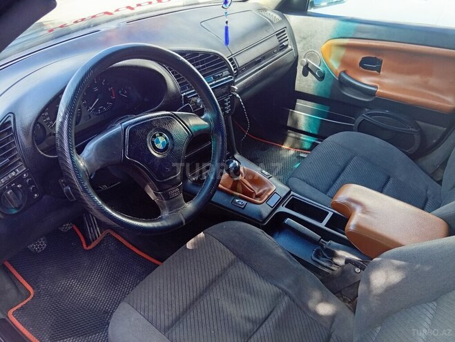 BMW 320 1996, 275,000 km - 1.8 l - Sumqayıt
