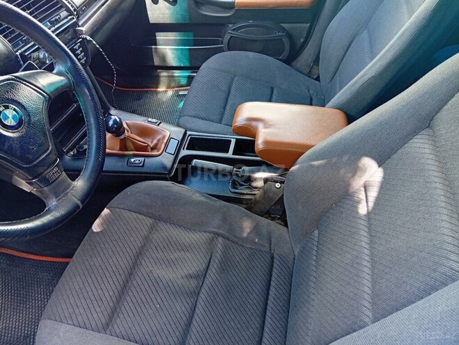 BMW 320 1996, 275,000 km - 1.8 l - Sumqayıt