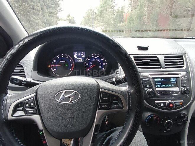 Hyundai Accent 2017, 100,800 km - 1.4 l - Bakı