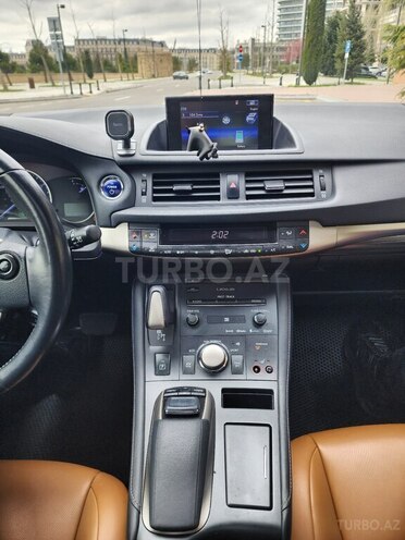 Lexus CT 200h 2015, 246,230 km - 1.8 l - Bakı