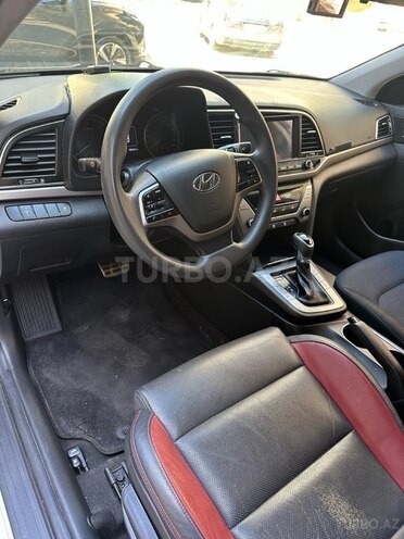 Hyundai Avante 2018, 182,000 km - 1.6 l - Bakı