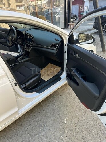 Hyundai Avante 2018, 182,000 km - 1.6 l - Bakı