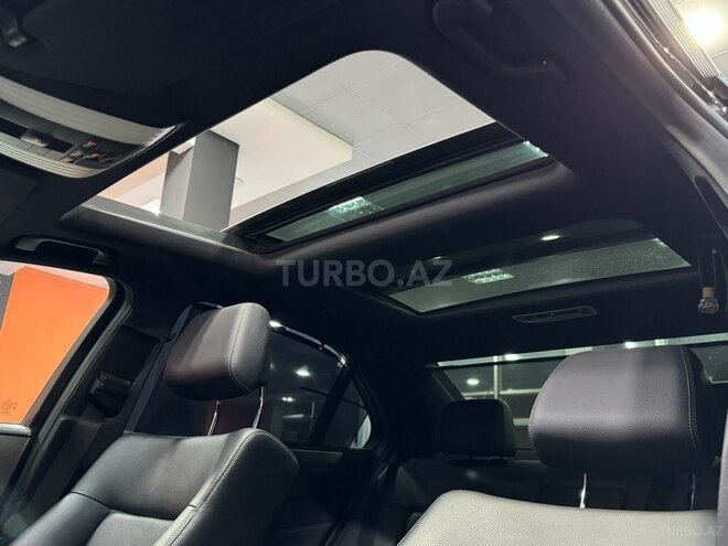 Mercedes E 200-19