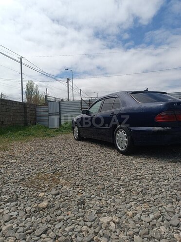 Mercedes E 200 1996, 250,000 km - 2.0 л - Bakı