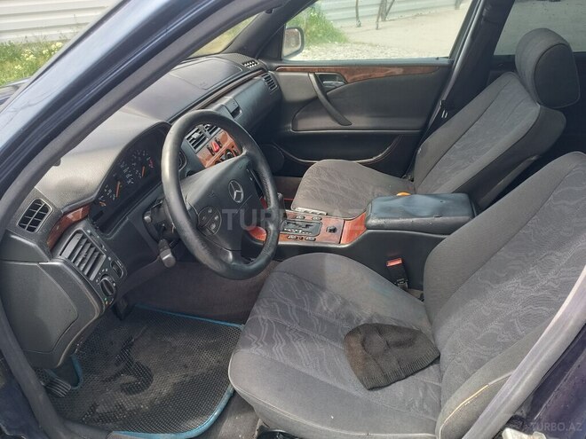 Mercedes E 200 1996, 250,000 km - 2.0 л - Bakı