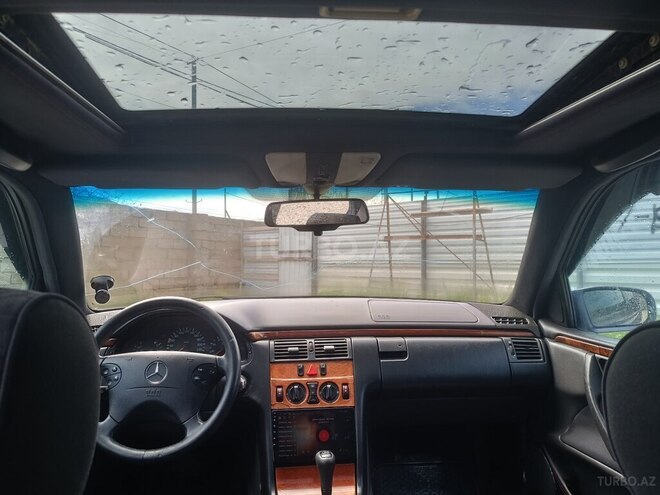 Mercedes E 200 1996, 250,000 km - 2.0 л - Bakı