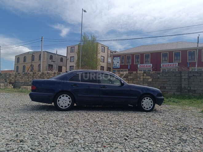 Mercedes E 200 1996, 250,000 km - 2.0 л - Bakı