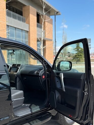 Toyota Land Cruiser Prado 2019, 59,700 km - 2.7 l - Bakı