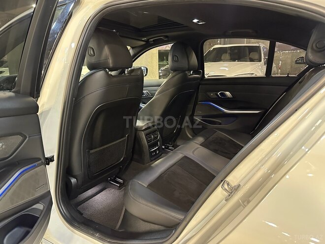 BMW 320-11