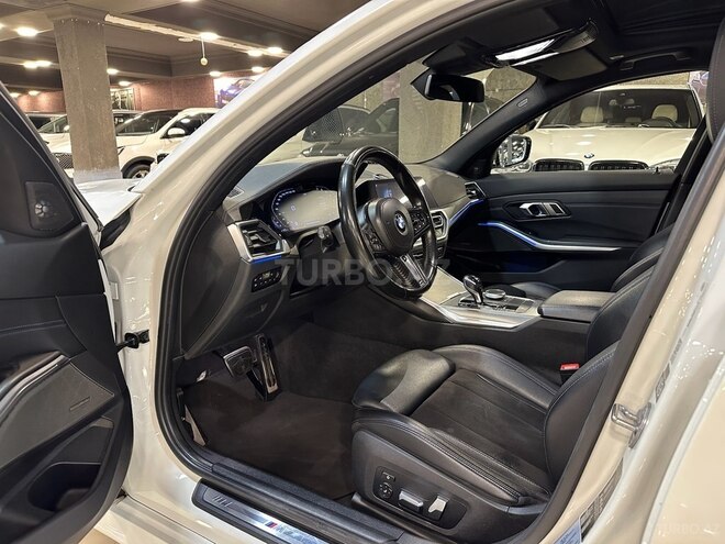 BMW 320-9