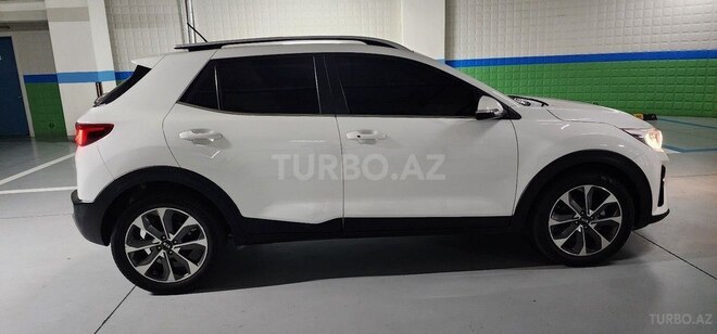 Kia Stonic 2017, 168,000 km - 1.6 l - Şəki