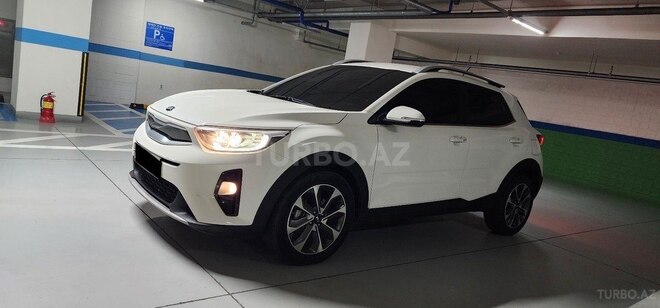 Kia Stonic 2017, 168,000 km - 1.6 l - Şəki
