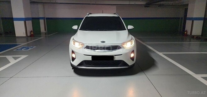 Kia Stonic 2017, 168,000 km - 1.6 l - Şəki
