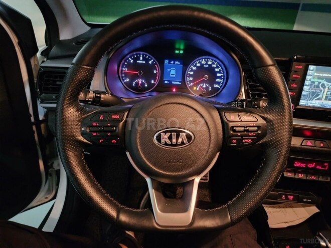 Kia Stonic 2017, 168,000 km - 1.6 l - Şəki