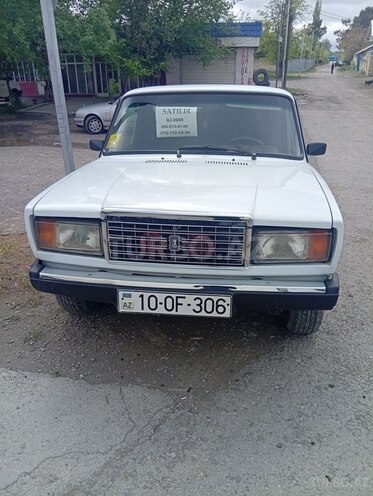 LADA (VAZ) 2107 2005, 40,000 km - 1.5 l - Yevlax