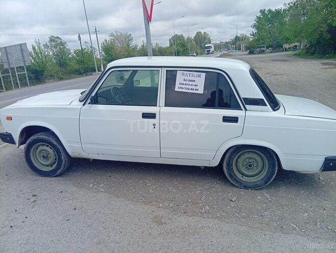 LADA (VAZ) 2107 2005, 40,000 km - 1.5 l - Yevlax