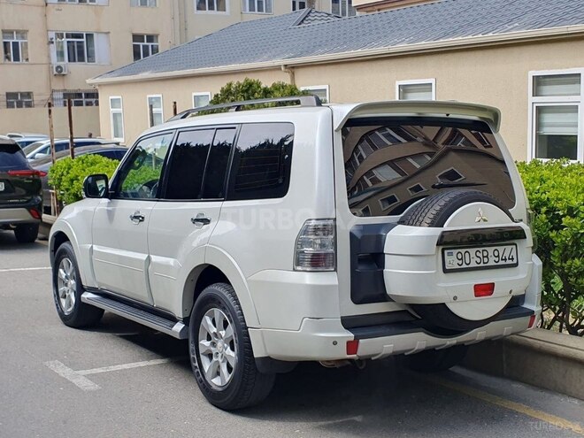 Mitsubishi Pajero 2011, 208,000 km - 3.5 l - Bakı