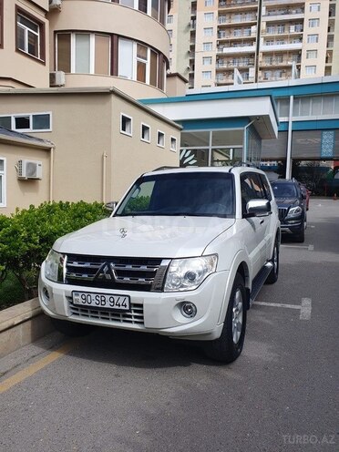 Mitsubishi Pajero 2011, 208,000 km - 3.5 l - Bakı