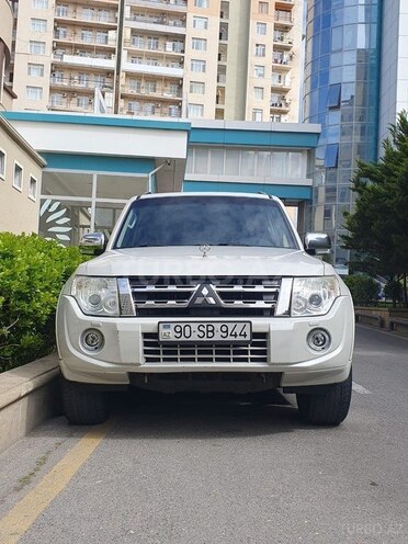 Mitsubishi Pajero 2011, 208,000 km - 3.5 l - Bakı