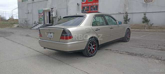 Mercedes C 220 1995, 235,431 km - 2.2 l - Bakı