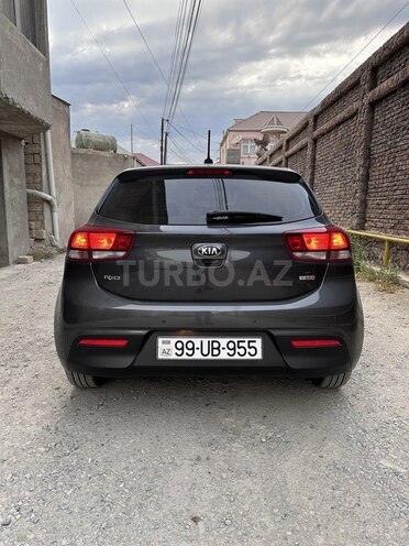 Kia Rio 2017, 137,000 km - 1.0 l - Bakı