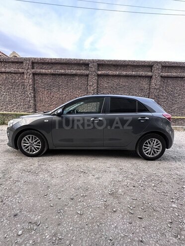 Kia Rio 2017, 137,000 km - 1.0 l - Bakı