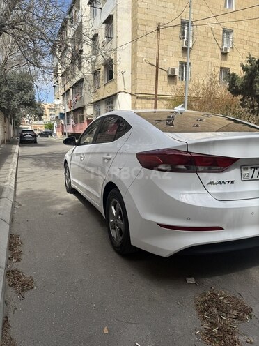 Hyundai Avante 2016, 195,485 km - 1.6 л - Bakı