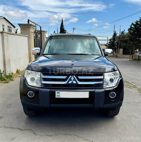 Mitsubishi Pajero-1