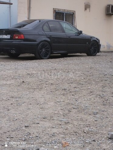 BMW 528 1999, 468,763 km - 2.8 l - Quba