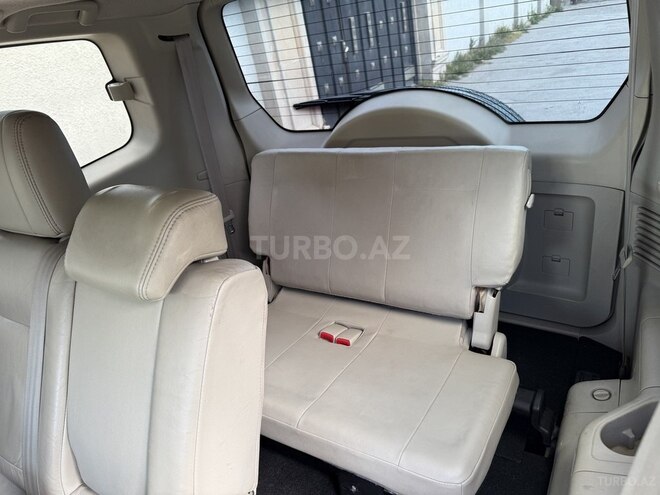 Mitsubishi Pajero-17