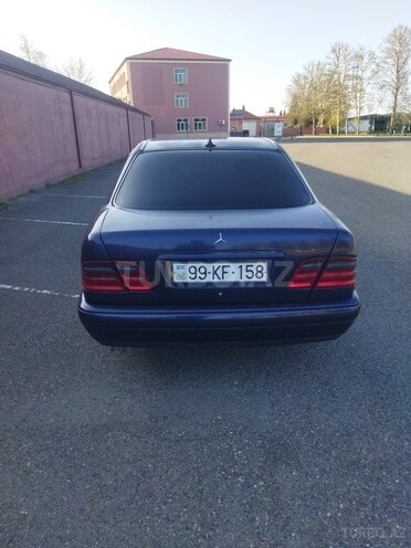 Mercedes E 220 d 1998, 389,000 km - 2.2 l - Gəncə