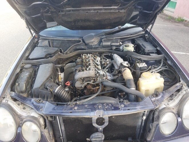 Mercedes E 220 d 1998, 389,000 km - 2.2 l - Gəncə