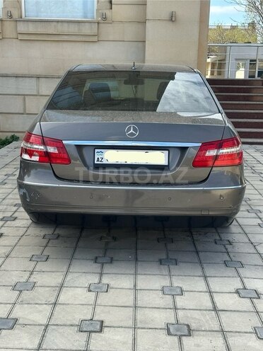 Mercedes E 220 d 2009, 328,000 km - 2.2 л - Bakı