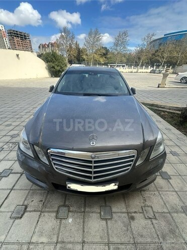 Mercedes E 220 d 2009, 328,000 km - 2.2 л - Bakı
