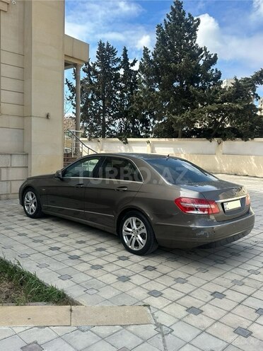 Mercedes E 220 d 2009, 328,000 km - 2.2 л - Bakı