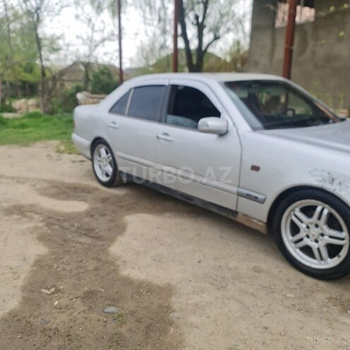 Mercedes E 230 1996, 55,555 km - 2.3 l - Bakı