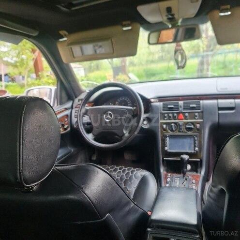 Mercedes E 230 1996, 55,555 km - 2.3 l - Bakı