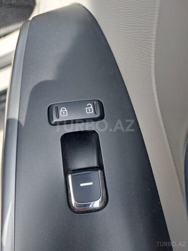 Kia Carnival 2017, 290,000 km - 2.2 l - Bakı