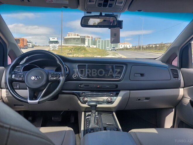 Kia Carnival 2017, 290,000 km - 2.2 l - Bakı