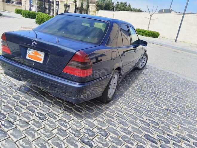 Mercedes C 200 2000, 250,000 km - 2.0 л - Bakı
