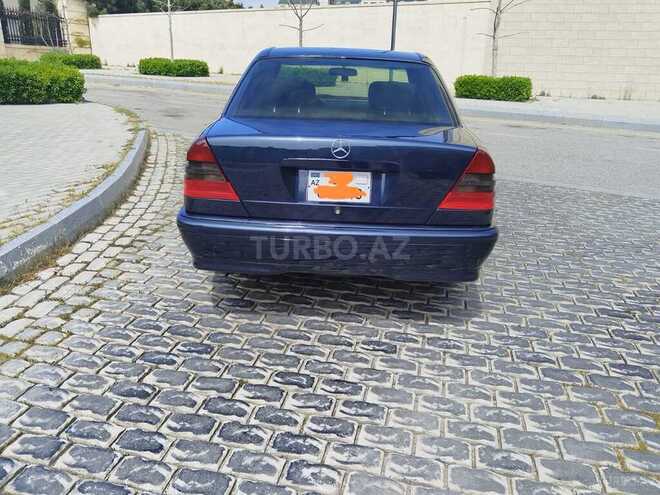 Mercedes C 200 2000, 250,000 km - 2.0 л - Bakı