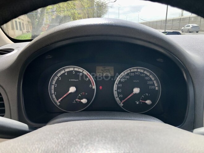 Hyundai Accent 2009, 266,000 km - 1.6 l - Bakı