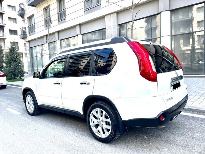 Nissan X-Trail 2013, 233,000 km - 2.5 l - Bakı