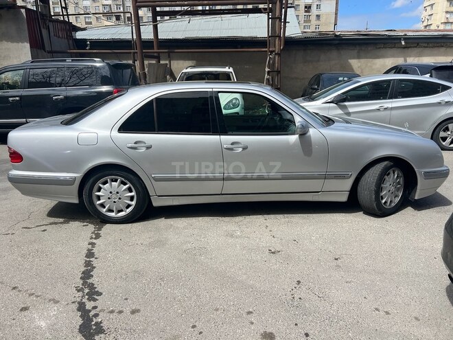 Mercedes E 270 2001, 438,533 km - 2.7 л - Bakı