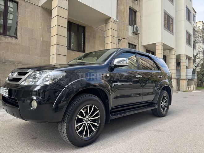 Toyota Fortuner 2005, 373,700 km - 2.7 l - Bakı