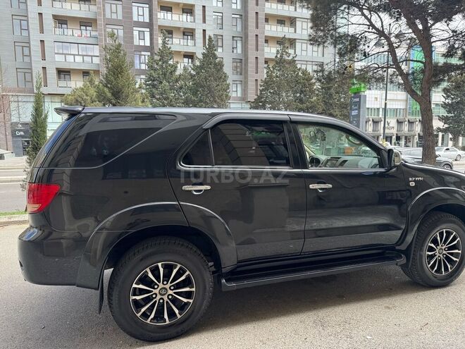Toyota Fortuner 2005, 373,700 km - 2.7 l - Bakı