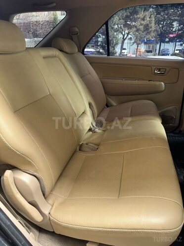 Toyota Fortuner 2005, 373,700 km - 2.7 l - Bakı